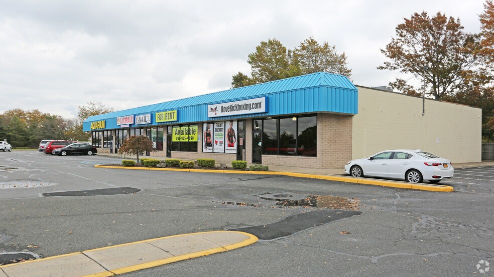 Primary Photo Of 1746-1766 Sunrise Hwy, Bay Shore Freestanding For Lease