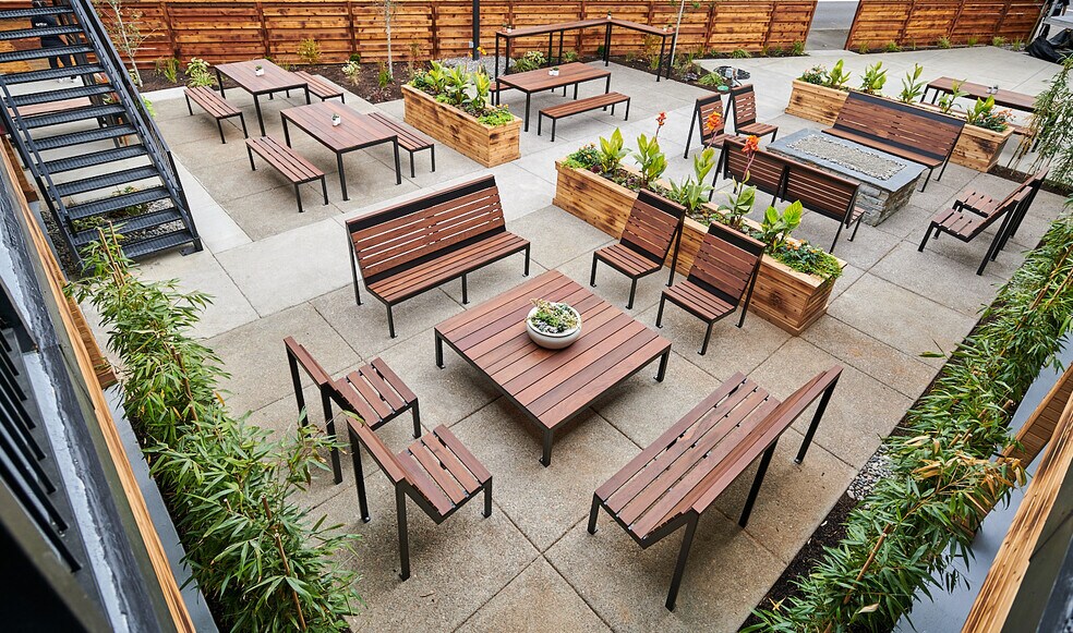 More Photos Of 8355 N Interstate Ave, Portland Hotel For Sale