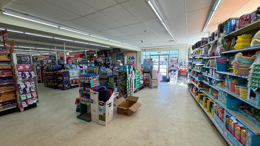 More Photos Of 7439 Vine St, Cincinnati Freestanding For Sale