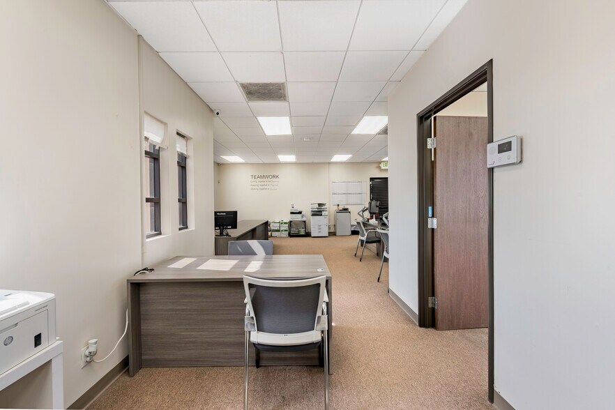 More Photos Of 2227 S Atlantic Blvd, Commerce Loft Creative Space For Lease