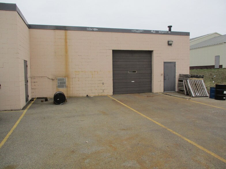 More Photos Of 3745 Dykstra Dr NW, Grand Rapids Manufacturing For Sale