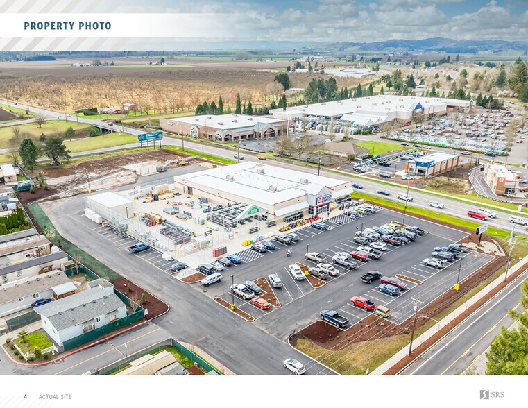 More Photos Of 950 SW Booth Bend Rd, McMinnville General Retail For Sale