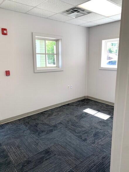 More Photos Of 2800 Lafayette Rd, Portsmouth Freestanding For Lease