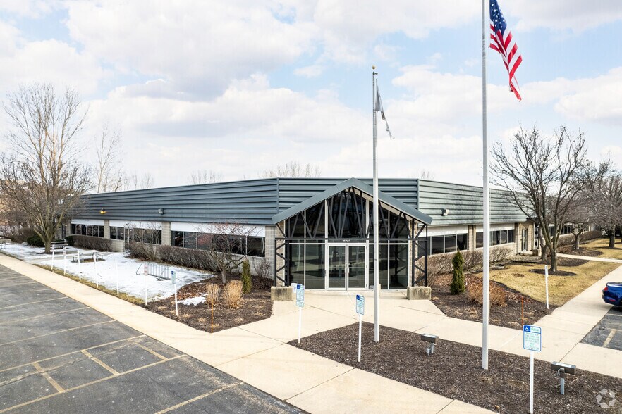 Primary Photo Of 2537 Daniels St, Madison Office For Lease