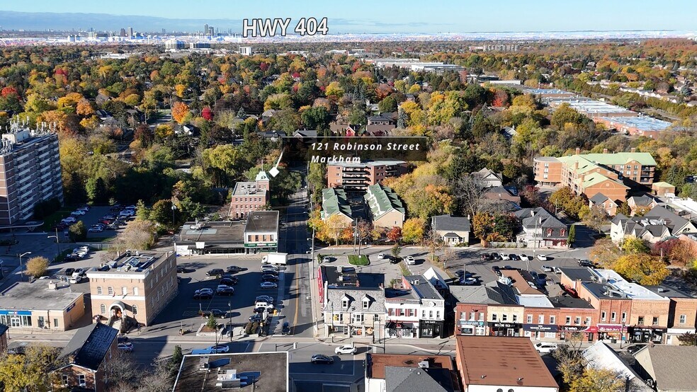 More Photos Of 121 Robinson St, Markham Office For Sale