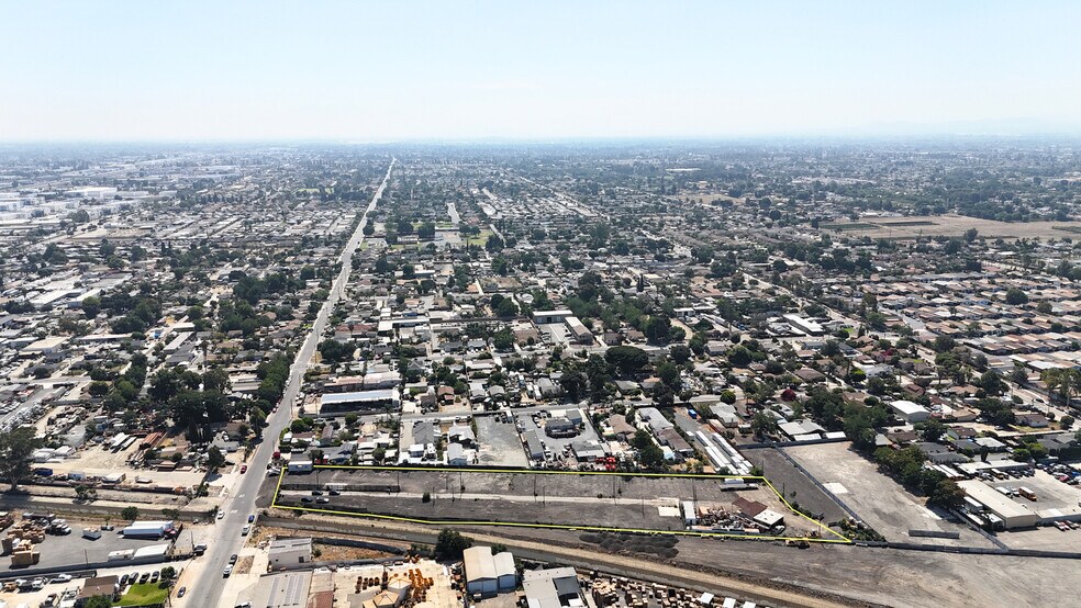 More Photos Of E 9th St, Pomona Land For Lease