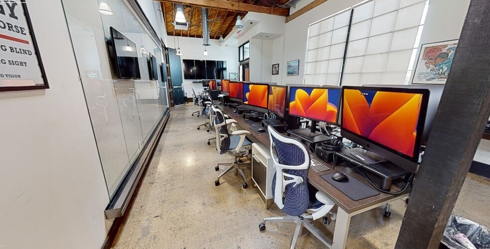 More Photos Of 145-147 Bay St, Santa Monica Loft Creative Space For Sale
