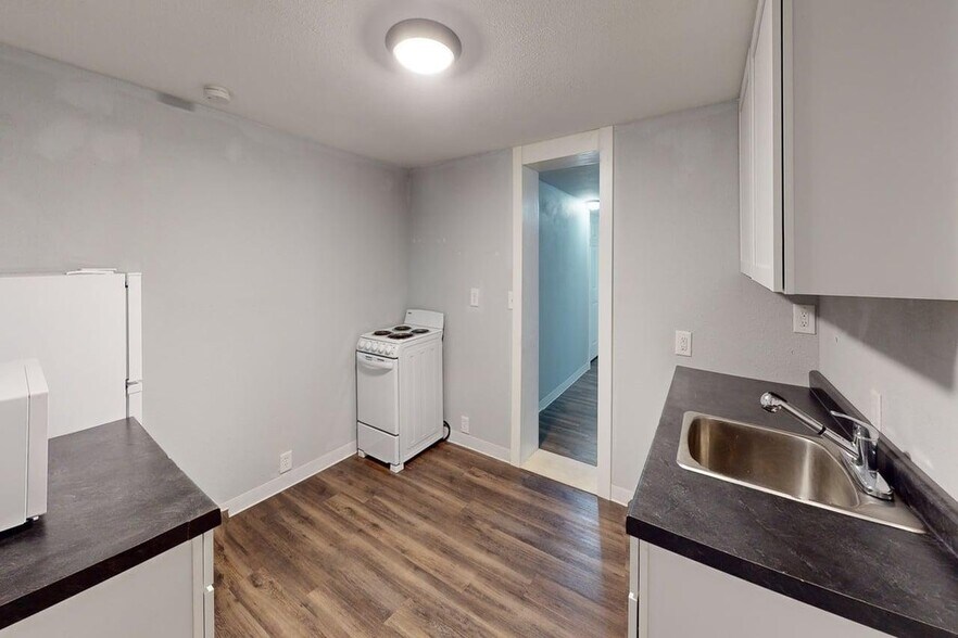 More Photos Of 304 10th Ave NW, Mandan Multifamily For Sale