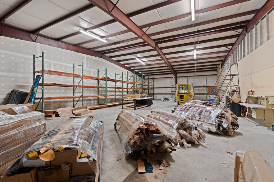 More Photos Of 30 Windsor Road, Savannah Industrial For Lease