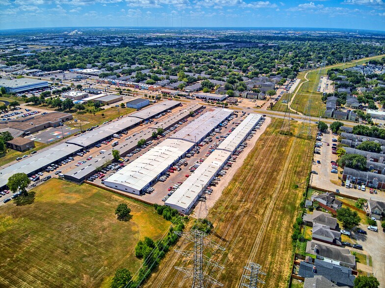 More Photos Of 11450 Bissonnet St, Houston Warehouse For Lease