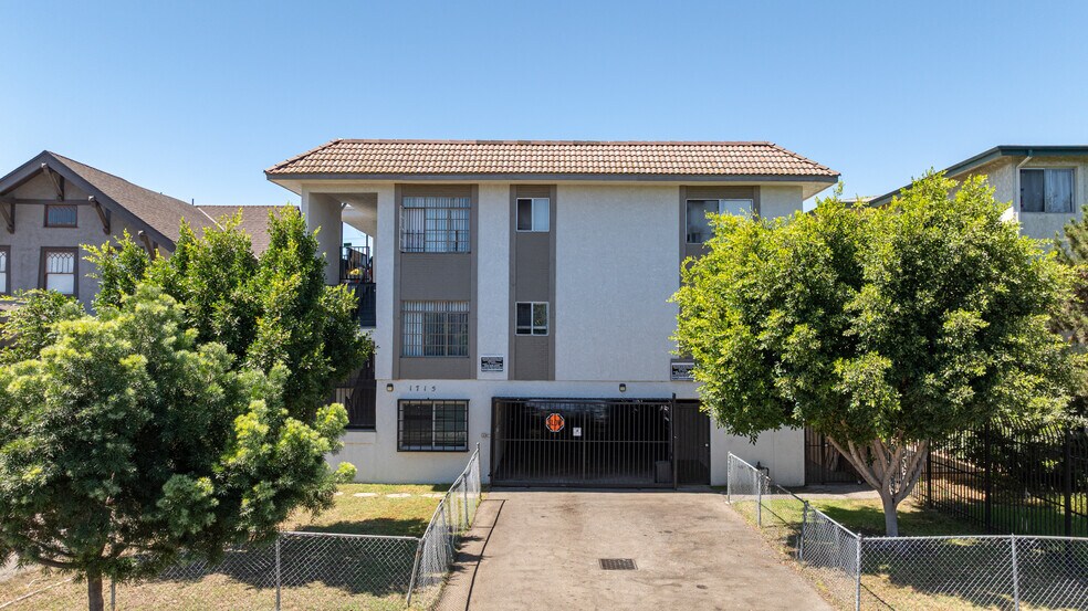 More Photos Of 1715 Westmoreland Blvd, Los Angeles Apartments For Sale