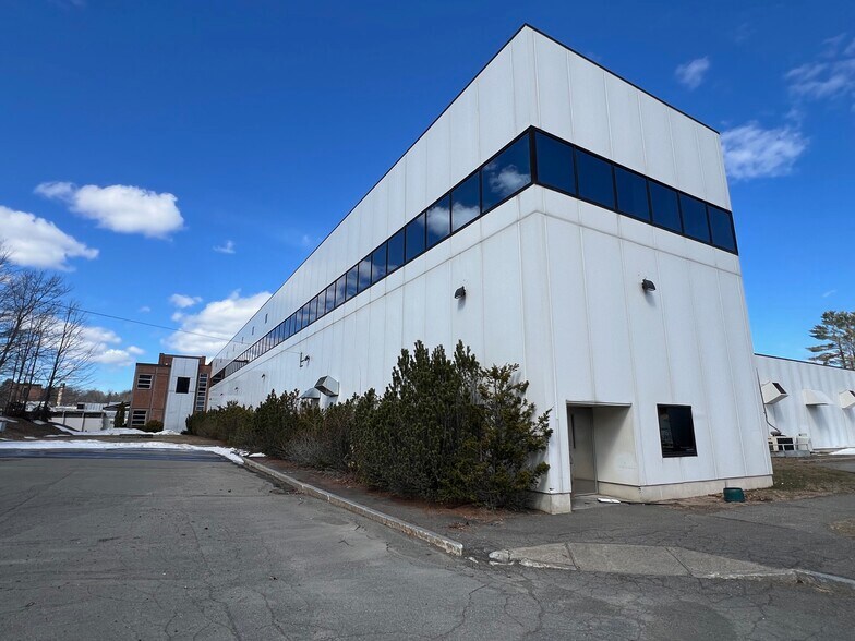 More Photos Of 9 Oak St, Guilford Manufacturing For Sale