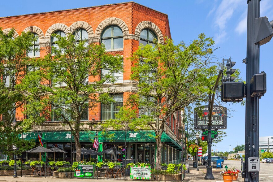 More Photos Of 301 Ninth St, Huntington Office For Sale