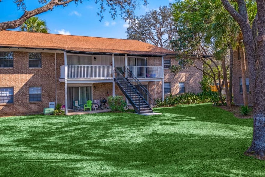 More Photos Of 7011 San Ramon Pl, Tampa Apartments For Sale