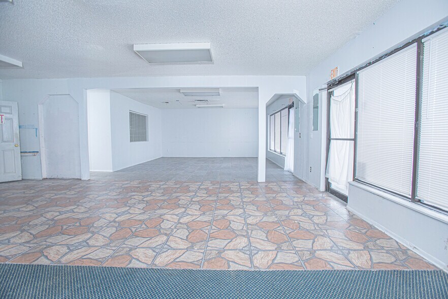 More Photos Of 51 N Bumby Ave, Orlando Unknown For Sale