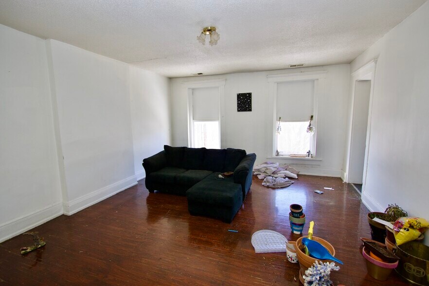 More Photos Of 1111 S 2nd St, Louisville Apartments For Sale