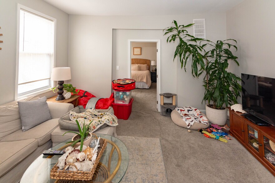 More Photos Of 2304 Tioga Pky, Baltimore Apartments For Sale