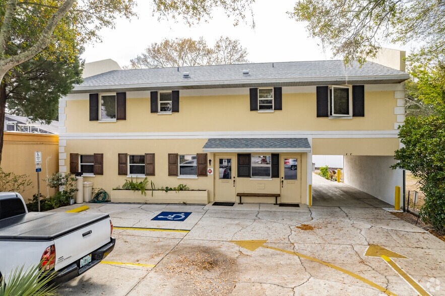More Photos Of 960 Main St, Safety Harbor Office Residential For Lease