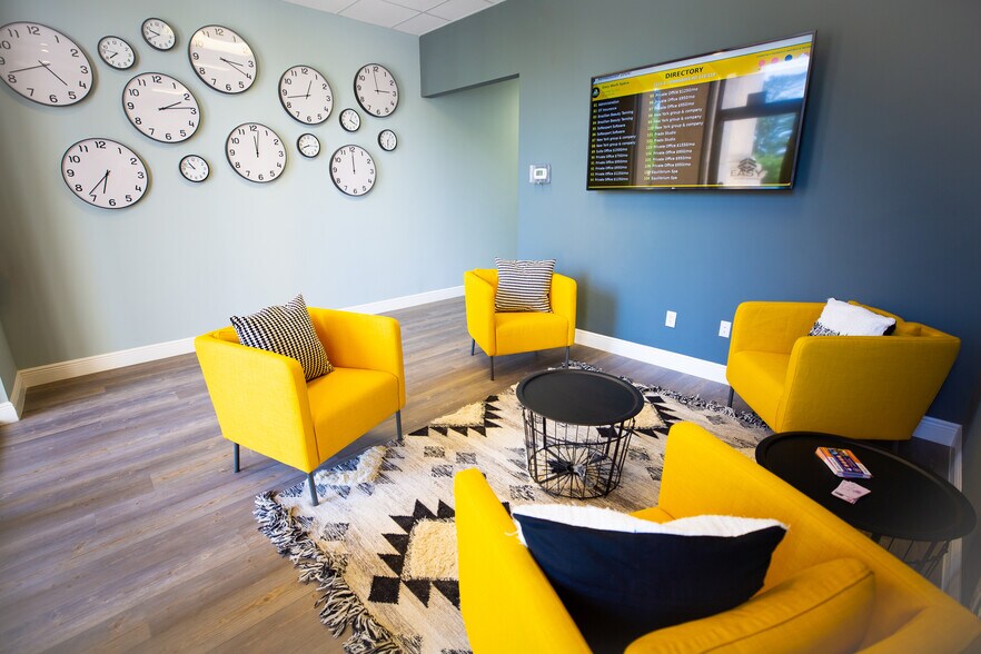 More Photos Of 2121 S Hiawasee Rd, Orlando Coworking Space