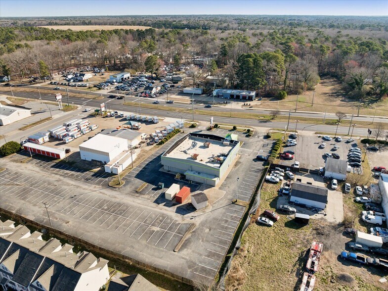 More Photos Of 14859 Warwick Blvd, Newport News Restaurant For Lease