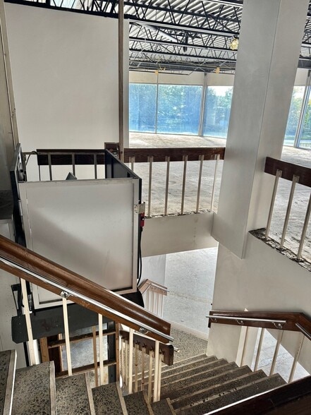 More Photos Of , Cambridge Unknown For Sale