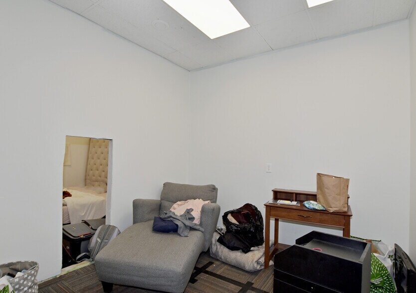 More Photos Of 2400-2408 8th Ave, Greeley Storefront Retail Office For Lease