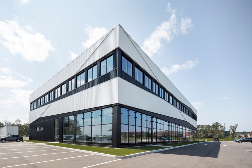 Primary Photo Of 1255 Rue du Blizzard, Québec Flex For Lease