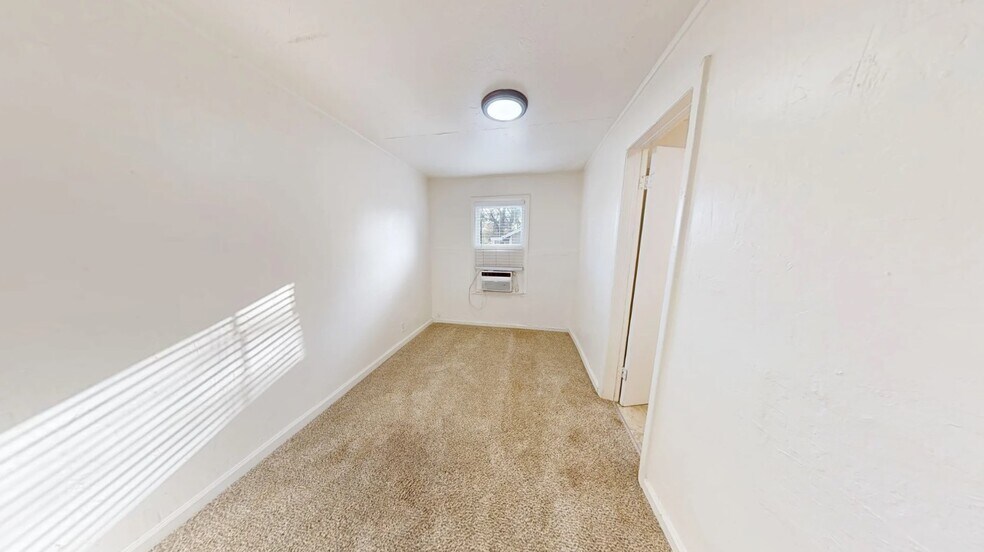 More Photos Of 2715 Twin View Blvd, Shasta Lake Multifamily For Sale