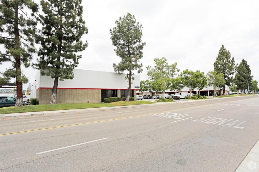 More Photos Of 1890 E Miraloma Ave, Placentia Unknown For Lease