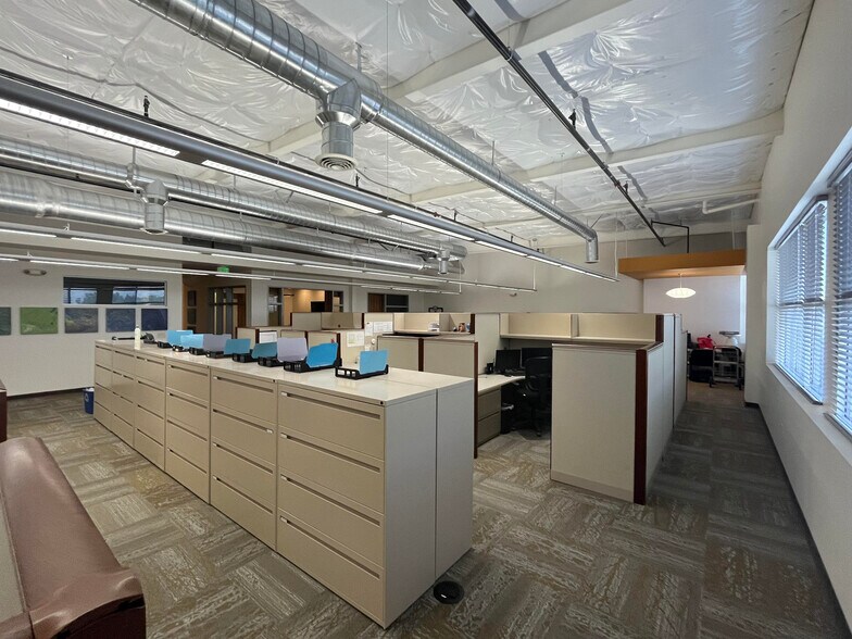 More Photos Of 990 Reserve Dr, Roseville Office For Sale