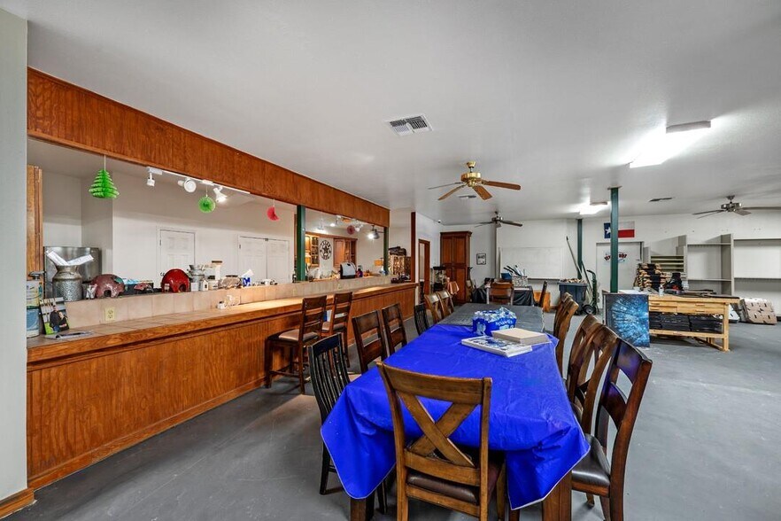 More Photos Of 31633 US-377 Hwy, Gordonville Light Distribution For Sale