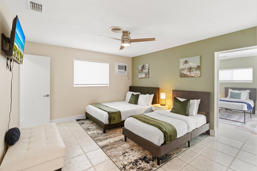 More Photos Of 1520 NE 51st St, Fort Lauderdale Apartments For Sale