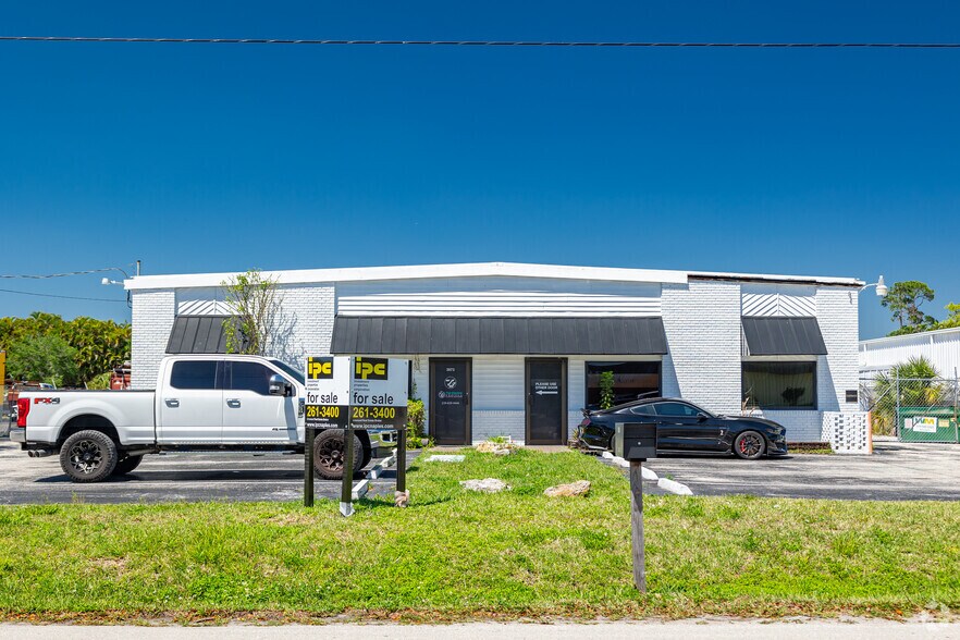 More Photos Of 3973 Arnold Ave, Naples Warehouse For Sale
