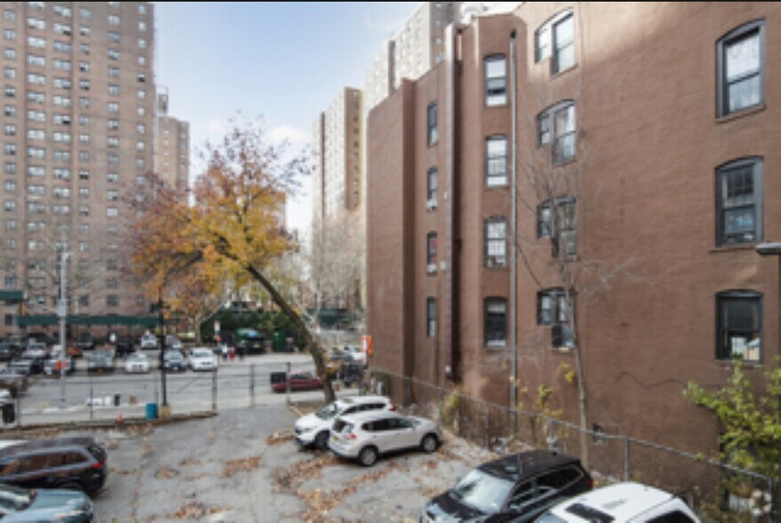 More Photos Of E 115th Street, New York Apartments For Sale