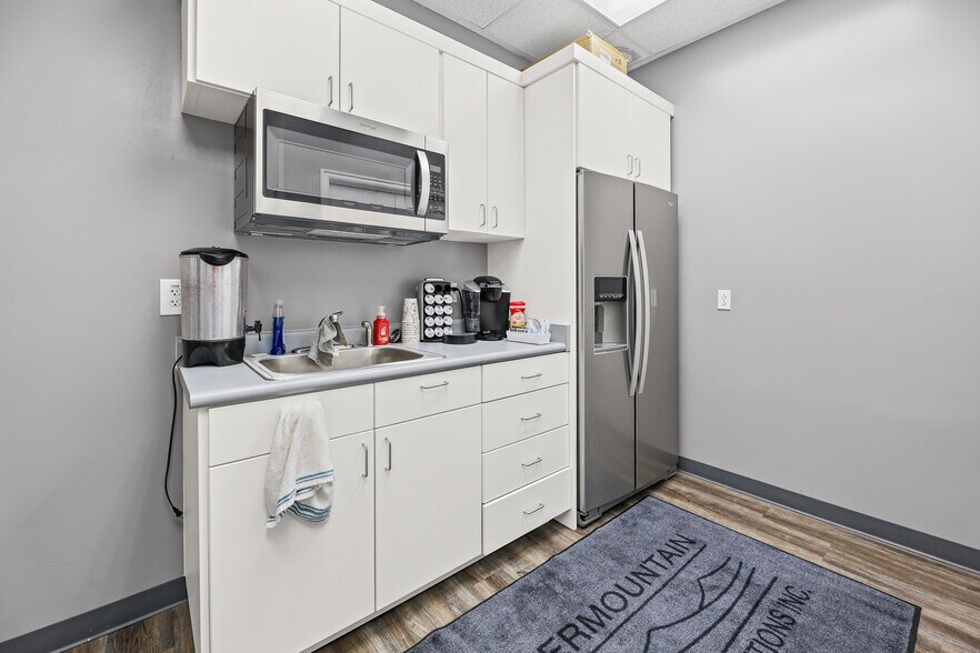 More Photos Of 494 E 2400 N, Tooele Office For Lease