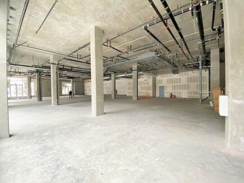 More Photos Of 424 W Pico Blvd, Los Angeles Apartments For Lease