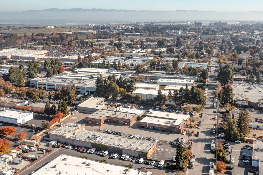 More Photos Of 2550 Wyandotte St, Mountain View Unknown For Lease