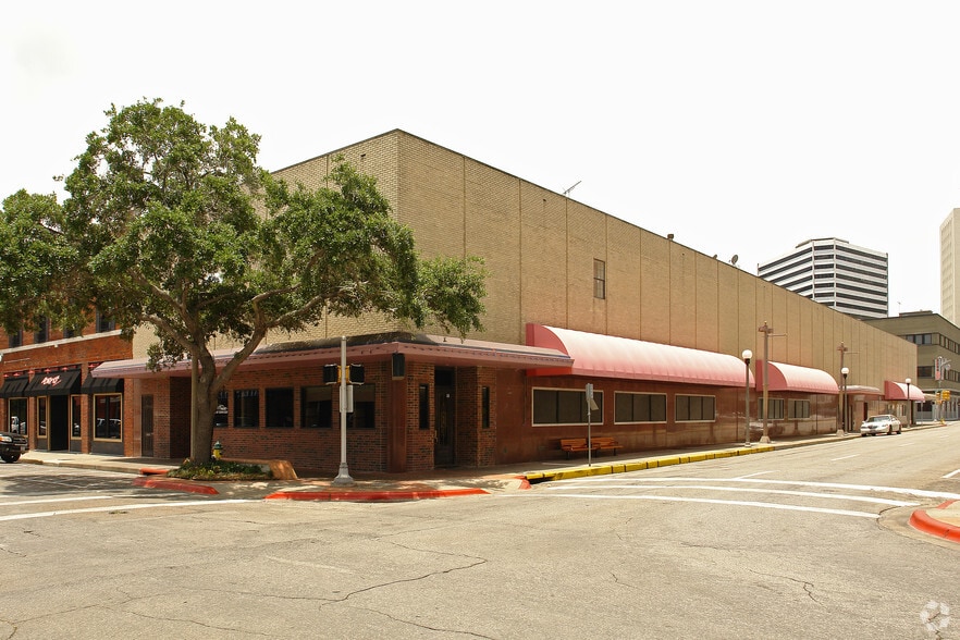 More Photos Of 323 N Chaparral St, Corpus Christi Storefront Retail Office For Sale