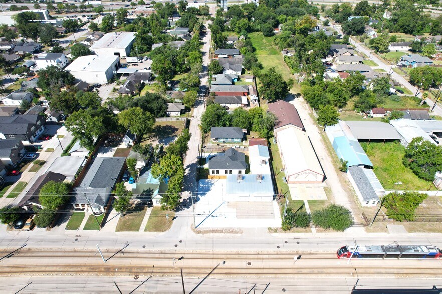 More Photos Of 5701 Fulton St, Houston General Retail For Lease