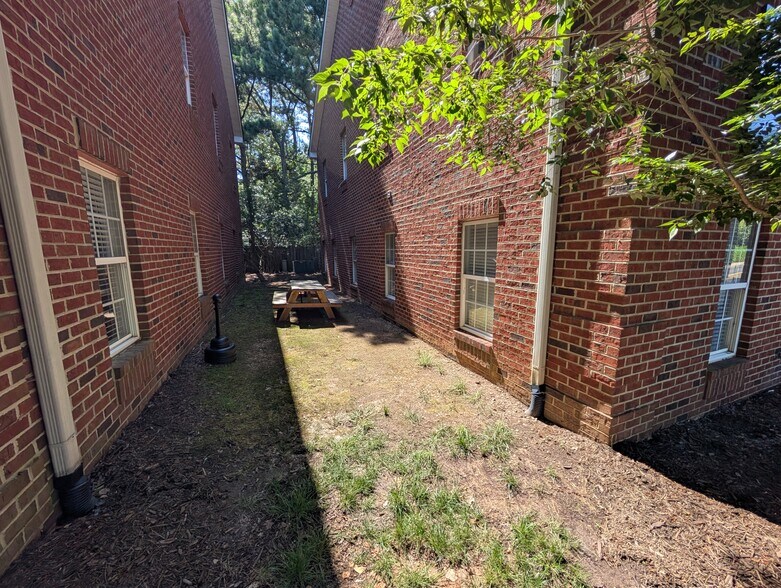 More Photos Of 6511 Creedmoor Rd, Raleigh Office For Lease