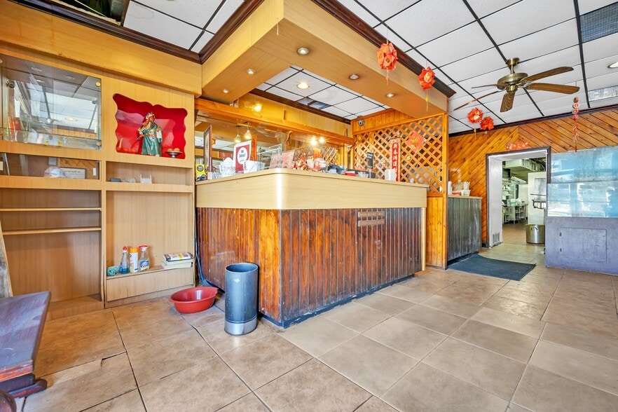 More Photos Of 1224 NE 163rd St, North Miami Beach Storefront Retail Office For Sale