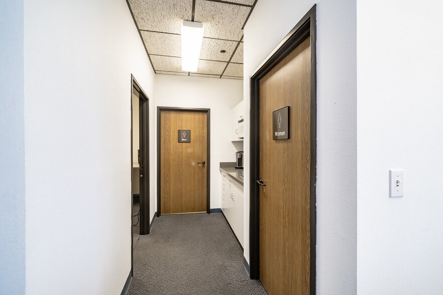 More Photos Of 231 W Blueridge Ave, Orange Manufacturing For Sale