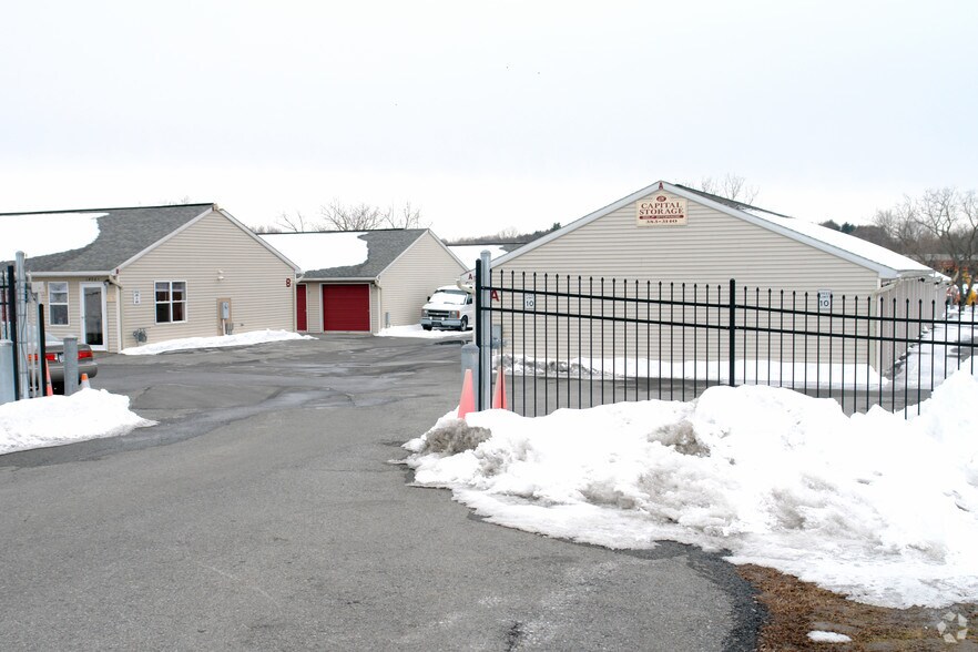 More Photos Of 1406A Route 9, Halfmoon Self Storage For Lease