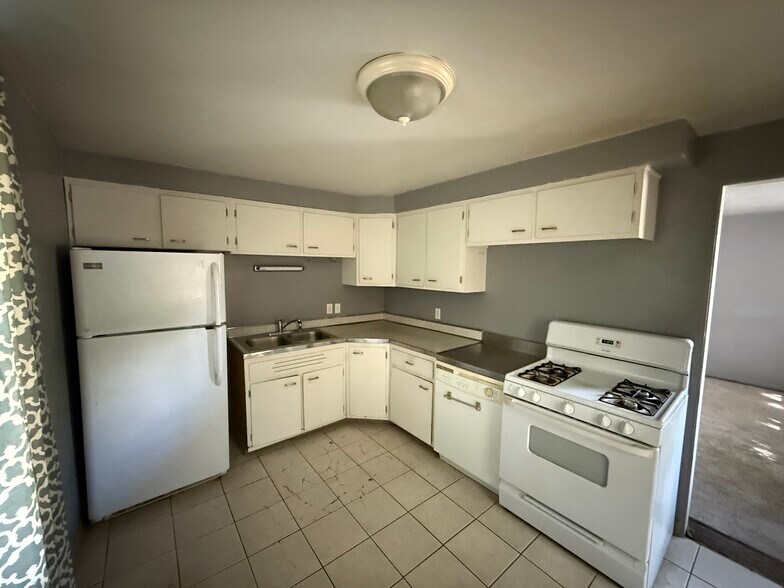 More Photos Of 371 Indian Church Rd, Buffalo Apartments For Sale