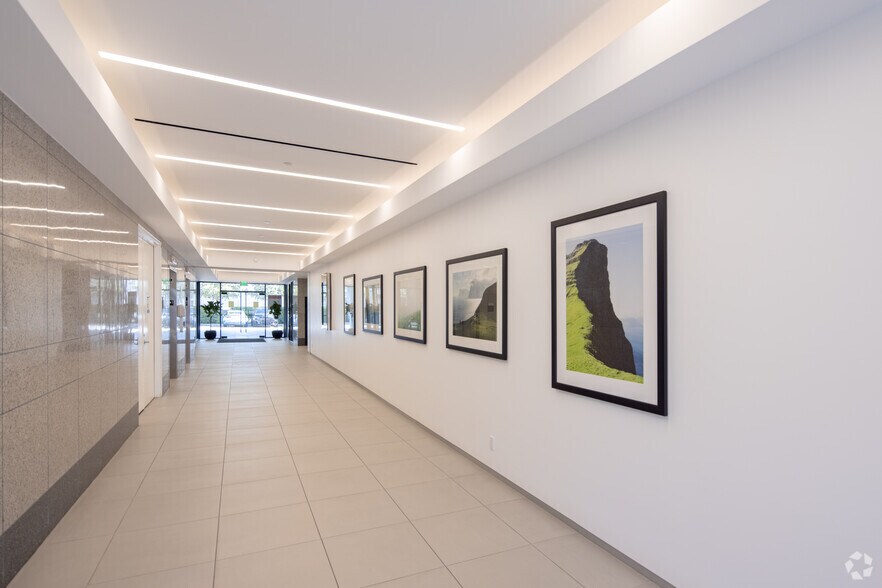 More Photos Of 6345 Balboa Blvd, Encino Unknown For Lease