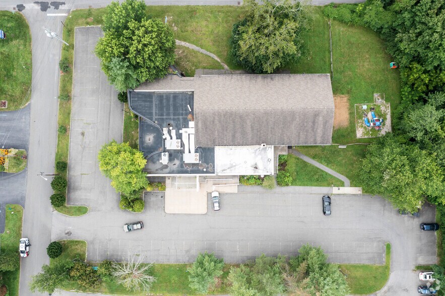 More Photos Of 2966 Crompond Rd, Yorktown Heights Schools For Lease
