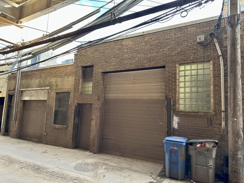 More Photos Of , Chicago Unknown For Sale