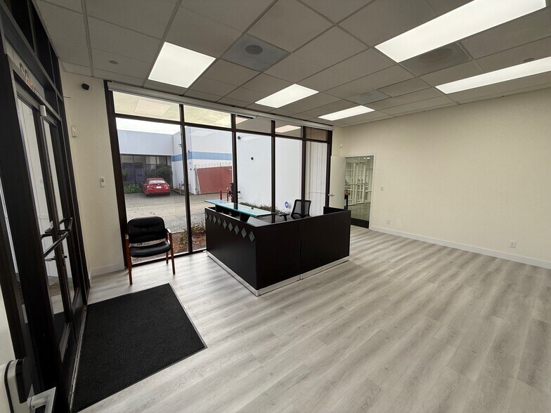 More Photos Of 23 Rickenbacker Cir, Livermore Warehouse For Lease