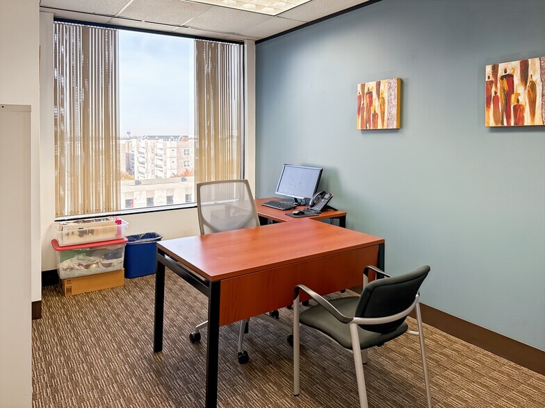 More Photos Of 15851 Dallas Pkwy, Addison Coworking Space
