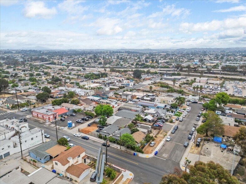 More Photos Of 1027 S 32nd St, San Diego Apartments For Sale